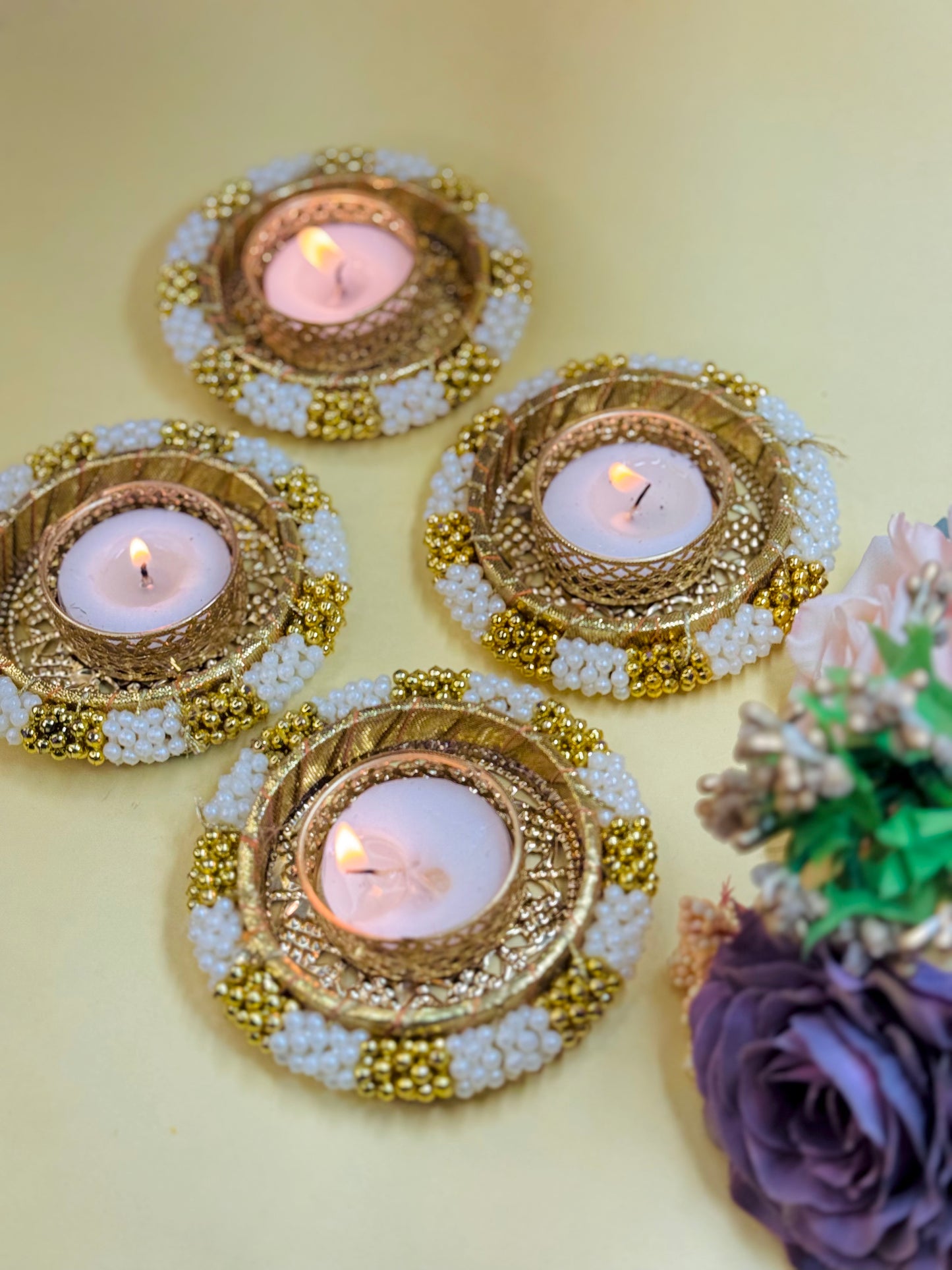 Kiran Phool tealight candle holder (Set of 4)