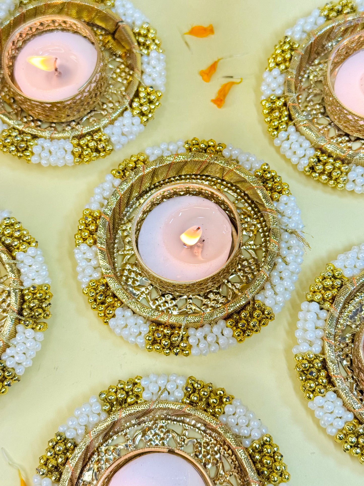 Kiran Phool tealight candle holder (Set of 4)